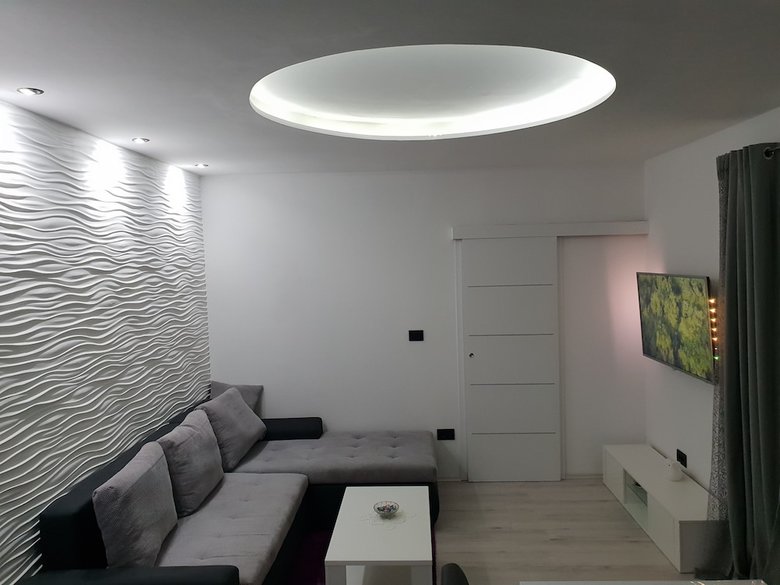 Apartments Lira