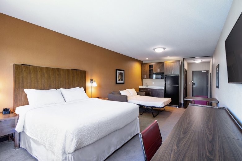 Hotel Four Points By Sheraton Grande Prairie