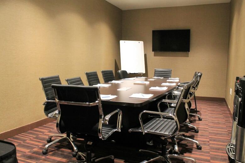 Hotel Four Points By Sheraton Grande Prairie