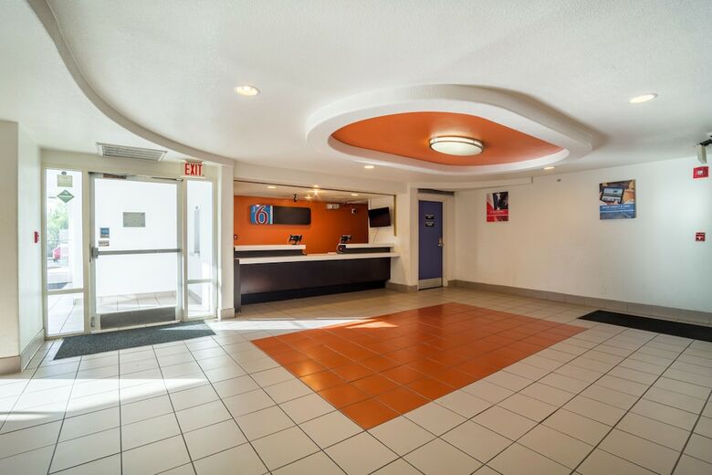 Hotel Motel 6 Augusta