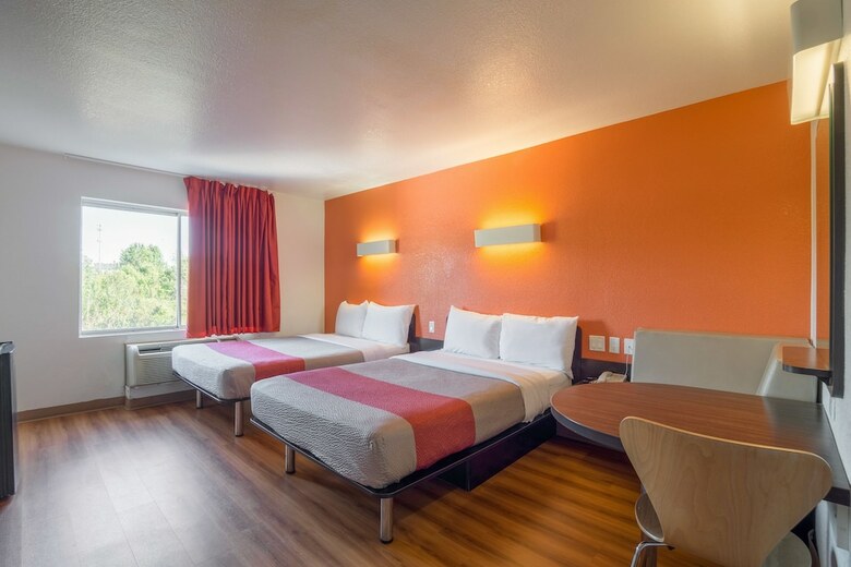 Hotel Motel 6 Augusta
