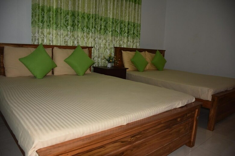 Green Palace Hotel