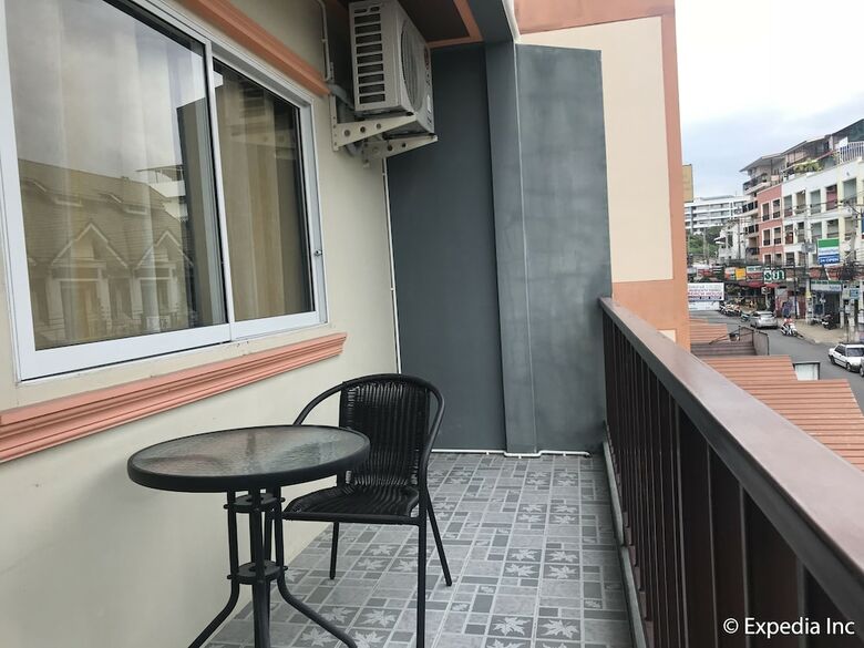 Hotel Burnout Guesthouse