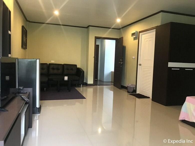 Hotel Burnout Guesthouse
