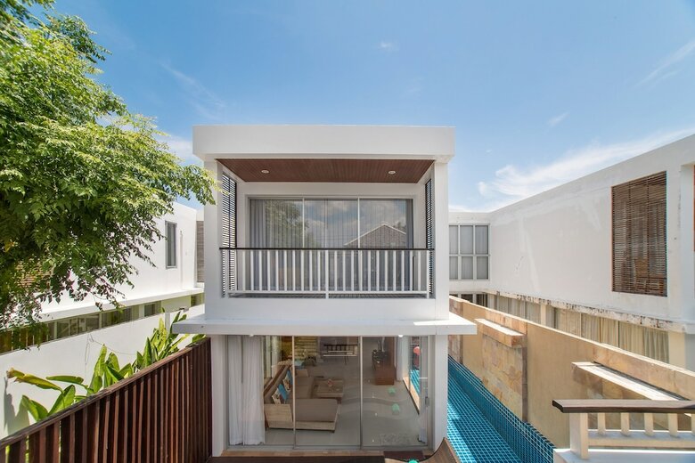 Private New Pool Villa Near Laguna