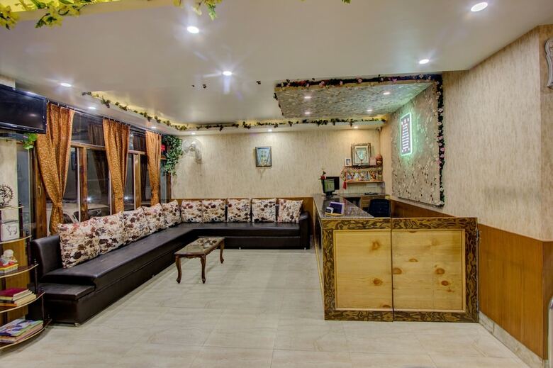 Hotel Natraj Pure Veg