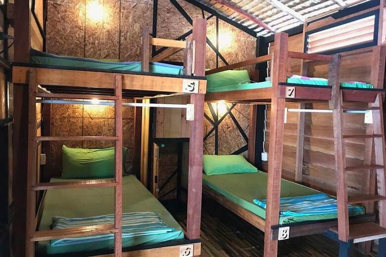 Hostal Cafe Del Sunshine - Hostel