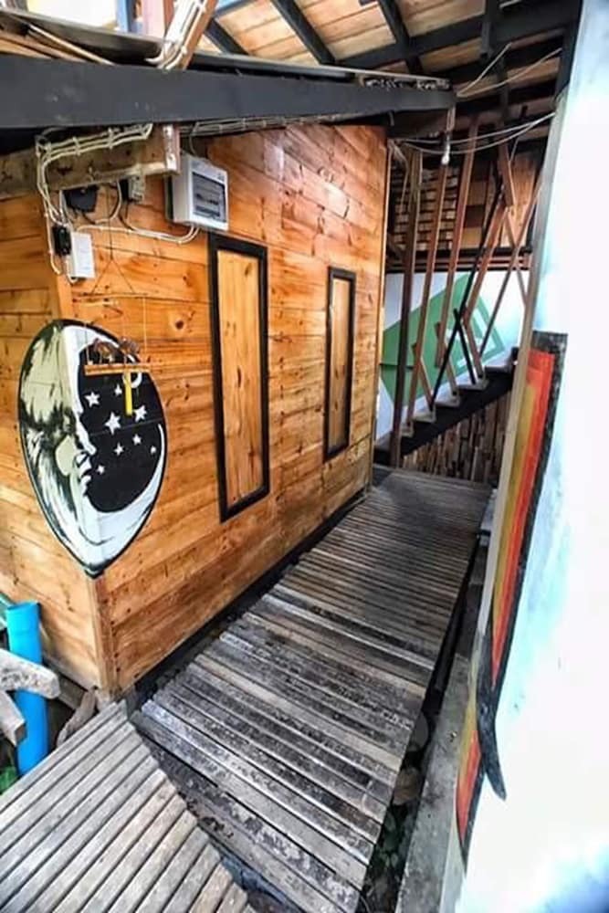 Hostal Cafe Del Sunshine - Hostel