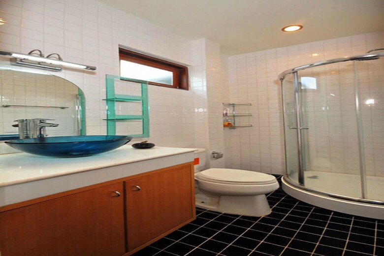 4 Bedroomed Villa In Chaweng  P1