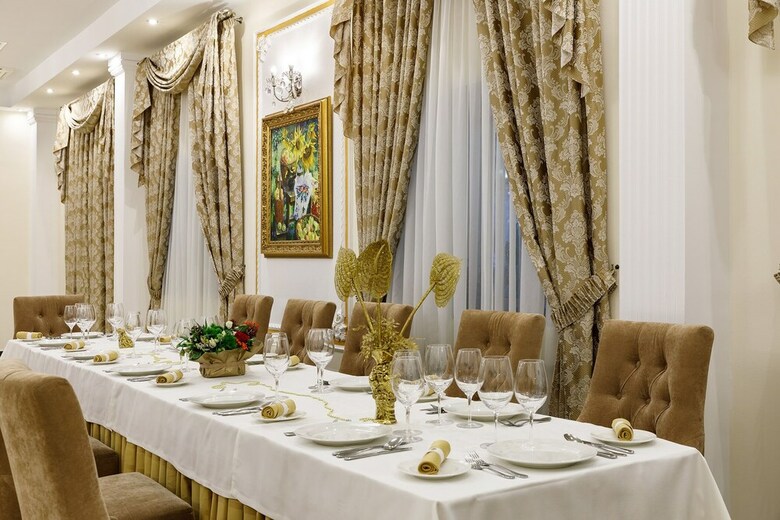 Beloe Derevo Hotel