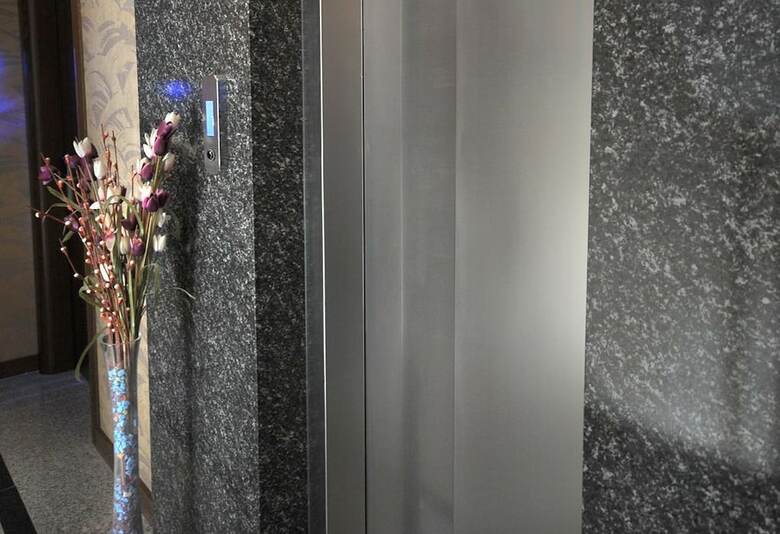 Rhiss Hotel Bostanci