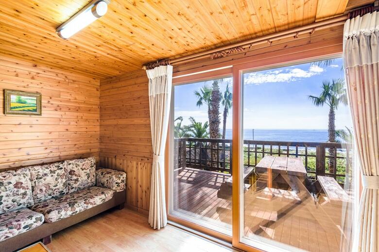 Longbeach Pension