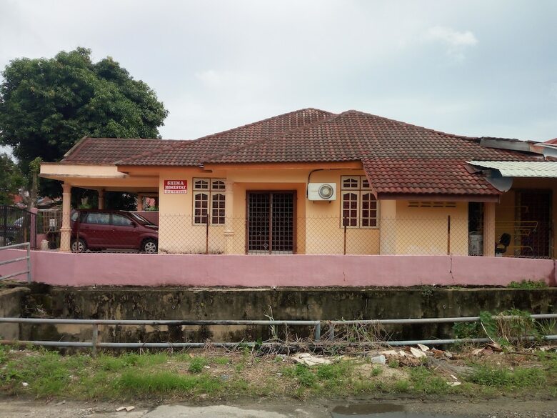 Shima Homestay