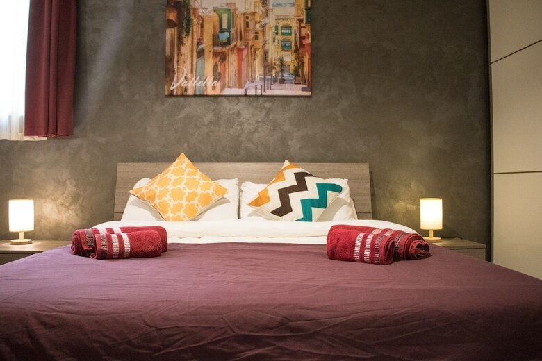 Hotel Luxury Msida Circle Suites