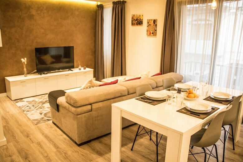 Hotel Luxury Msida Circle Suites