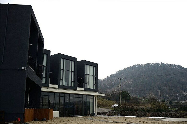 Jeju Clair de Lune Pension
