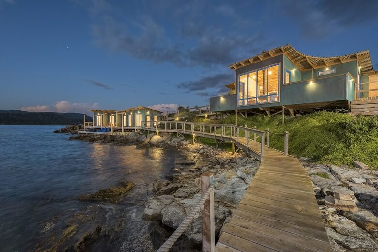 Cabana Picnic Island