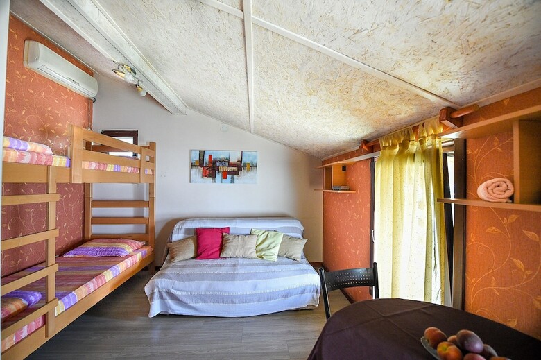 Hostal San Art Floating Hostel&apartments