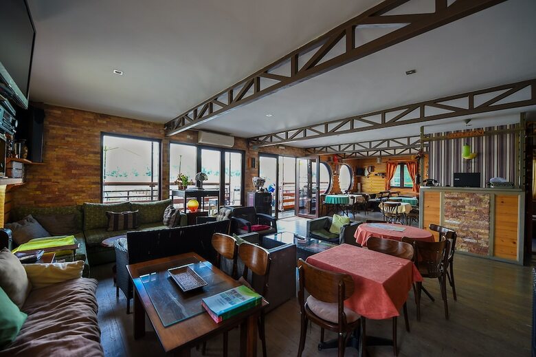 Hostal San Art Floating Hostel&apartments