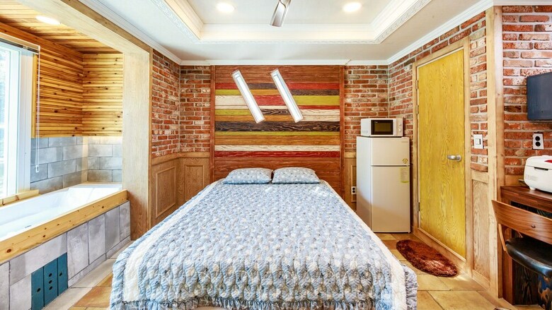 Gyeongju Rosso House Pension