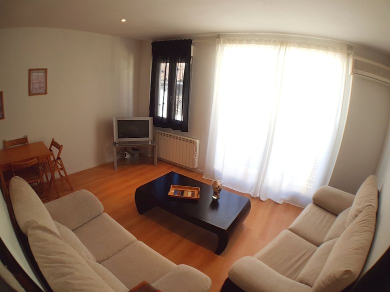 Apartamentos Tur�sticos La Golondrina