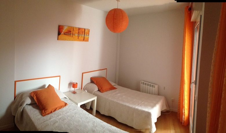 Apartamentos Tur�sticos La Golondrina