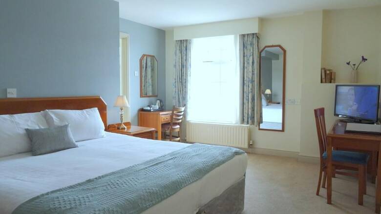 Hotel The Lough & Quay