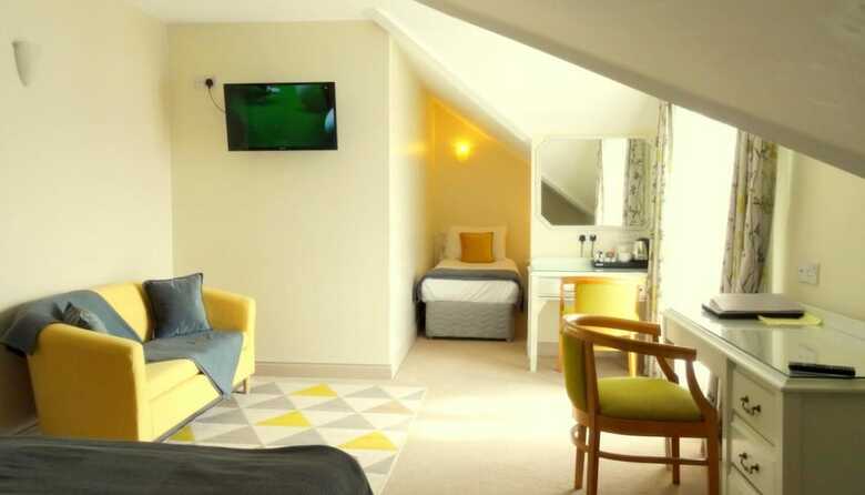 Hotel The Lough & Quay