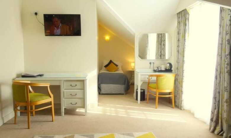 Hotel The Lough & Quay