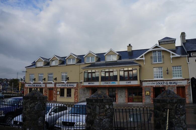 Hotel The Lough & Quay