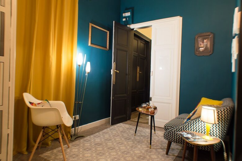 Hotel Le R�tro Mirabeau - Maison de Famille