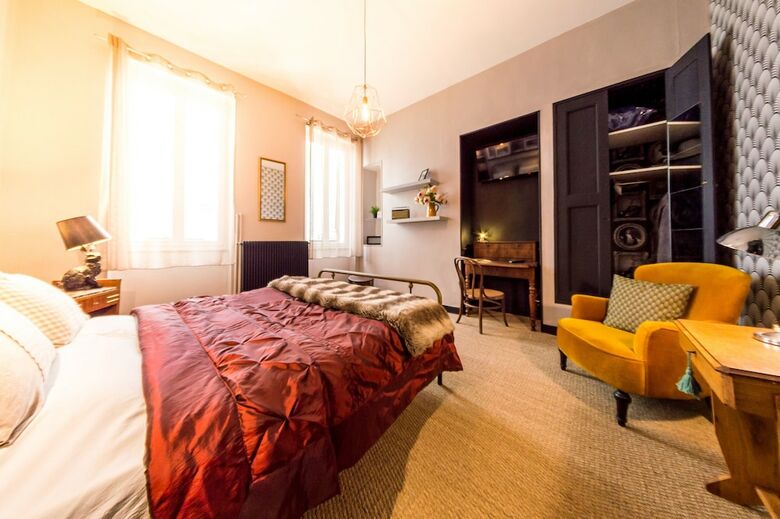 Hotel Le R�tro Mirabeau - Maison de Famille