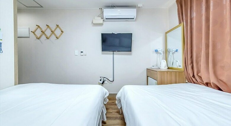 Jeju Skyhill Business Hotel
