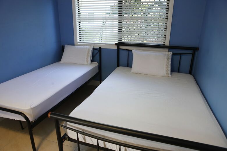 Hotel Happytourcairns Sharehouse