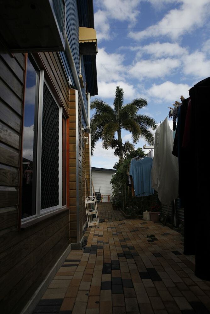 Hotel Happytourcairns Sharehouse