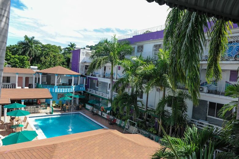 Gloriana Hotel