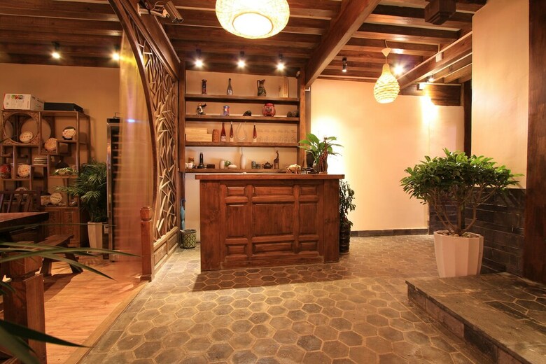 Hotel Village Green Inn