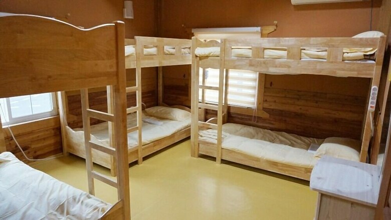 Hostal Yesjun Guesthouse - Hostel