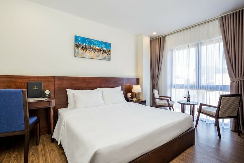 Haka Hotel & Apartment