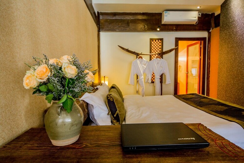 Hostal Lirenju Zhenpin Inn