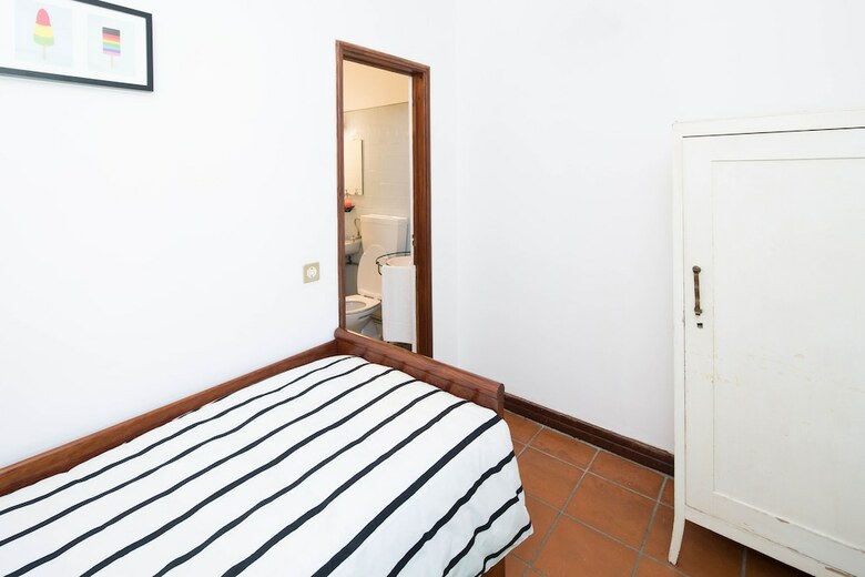 Apartamentos Quatro Anas Hostel