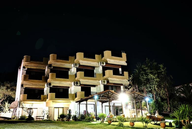 Pension Karvounoskala