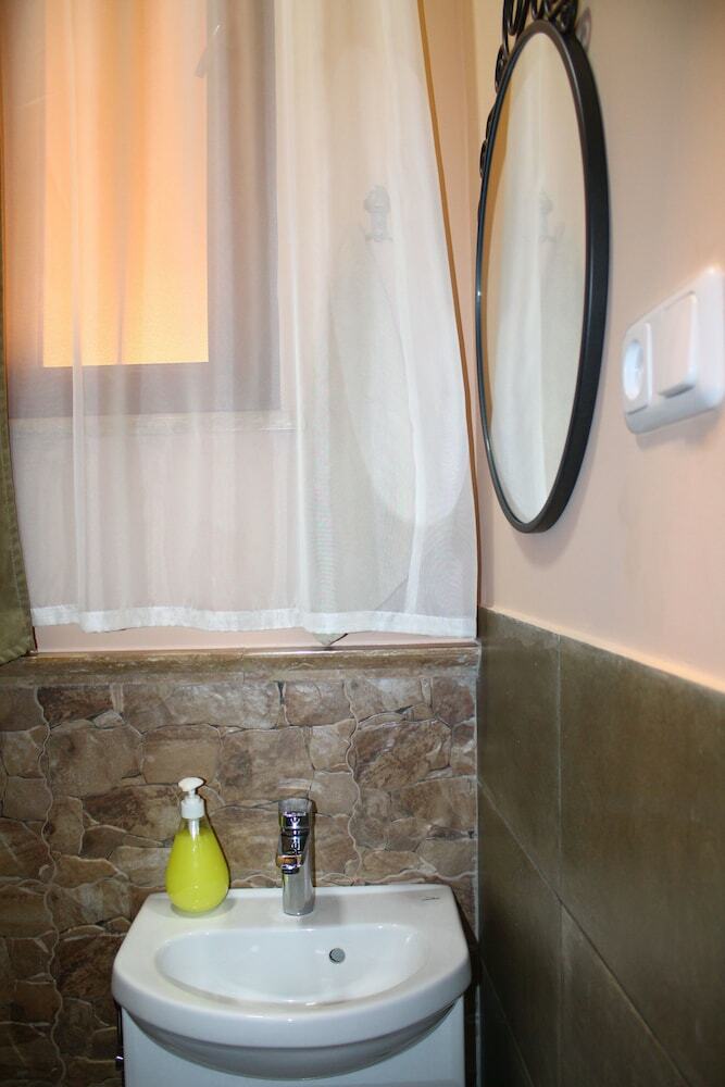 Hostal Mga Hostel & Tours
