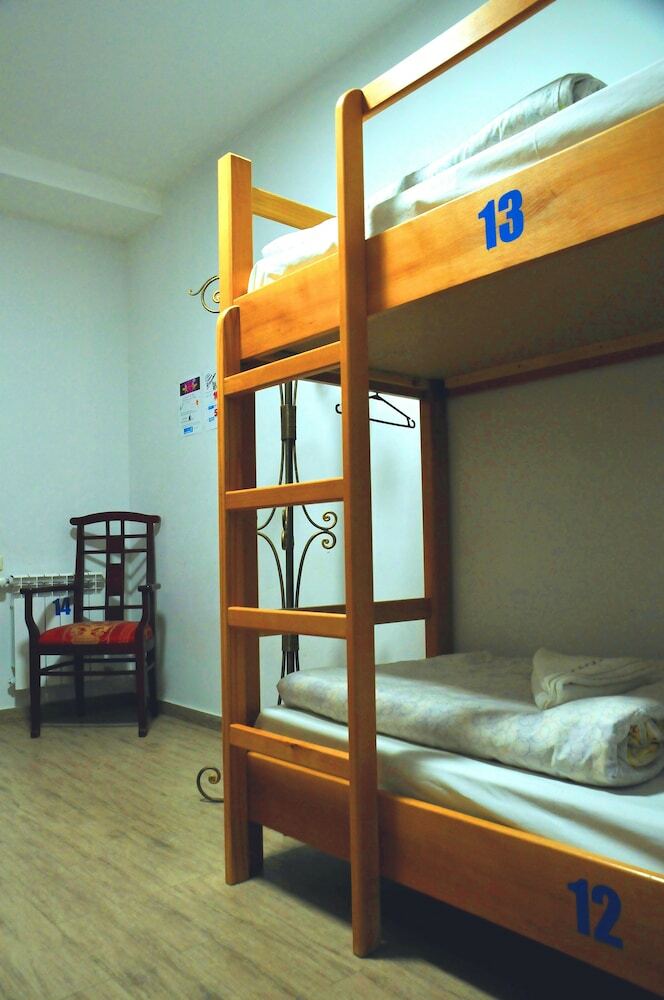 Hostal Mga Hostel & Tours
