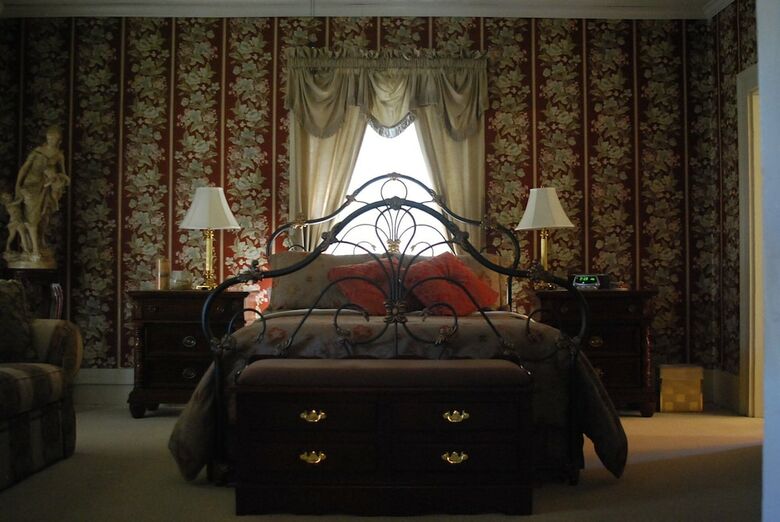 The Commodore Bed & Breakfast