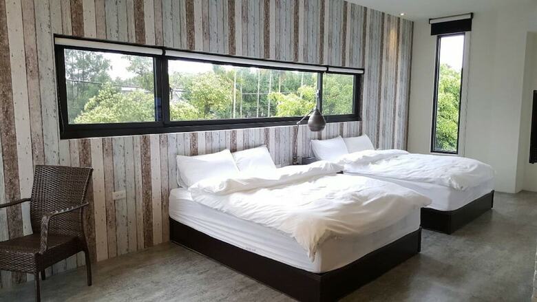 Bed & Breakfast Dou House