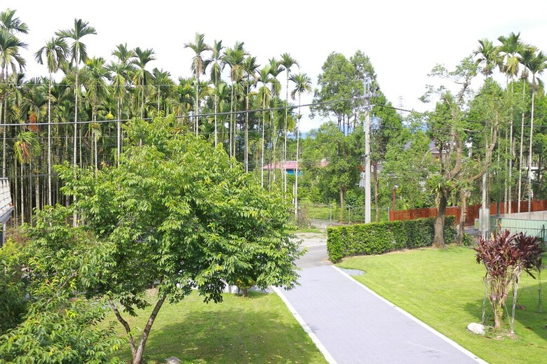 Bed & Breakfast Dou House