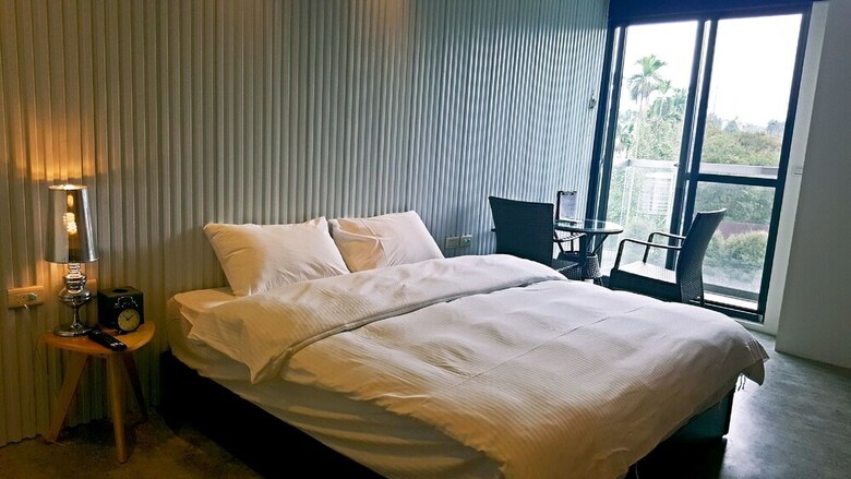 Bed & Breakfast Dou House