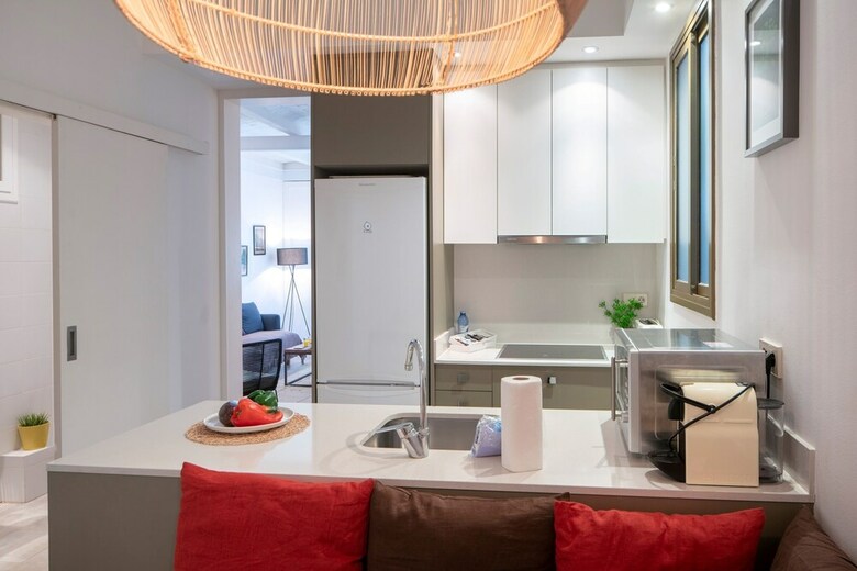 Habitat Apartments Pl. Espa�a Balconies