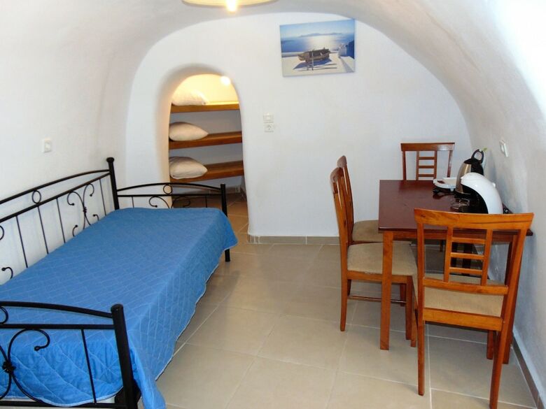 Hotel Angels Traditional Houses